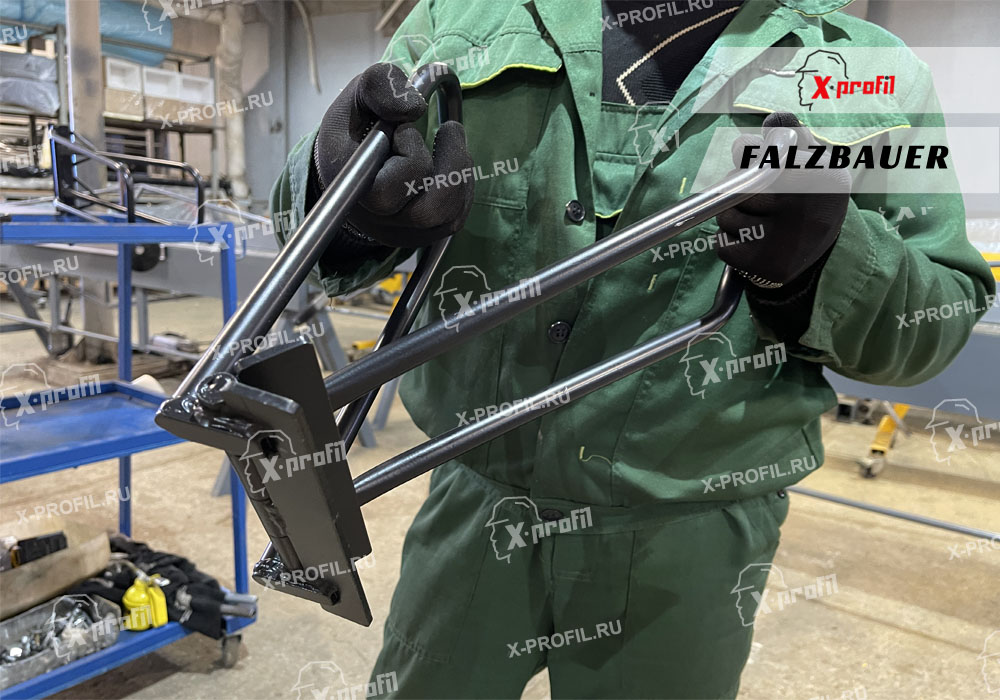 Рамка кровельная карнизная Falzbauer RAM1