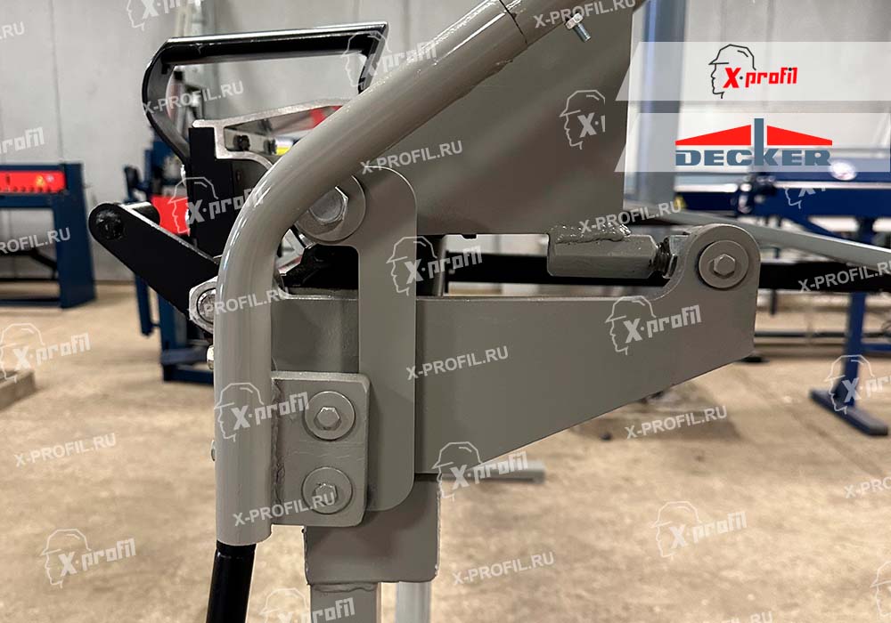 Листогиб ручной Decker XR 2650 фотография